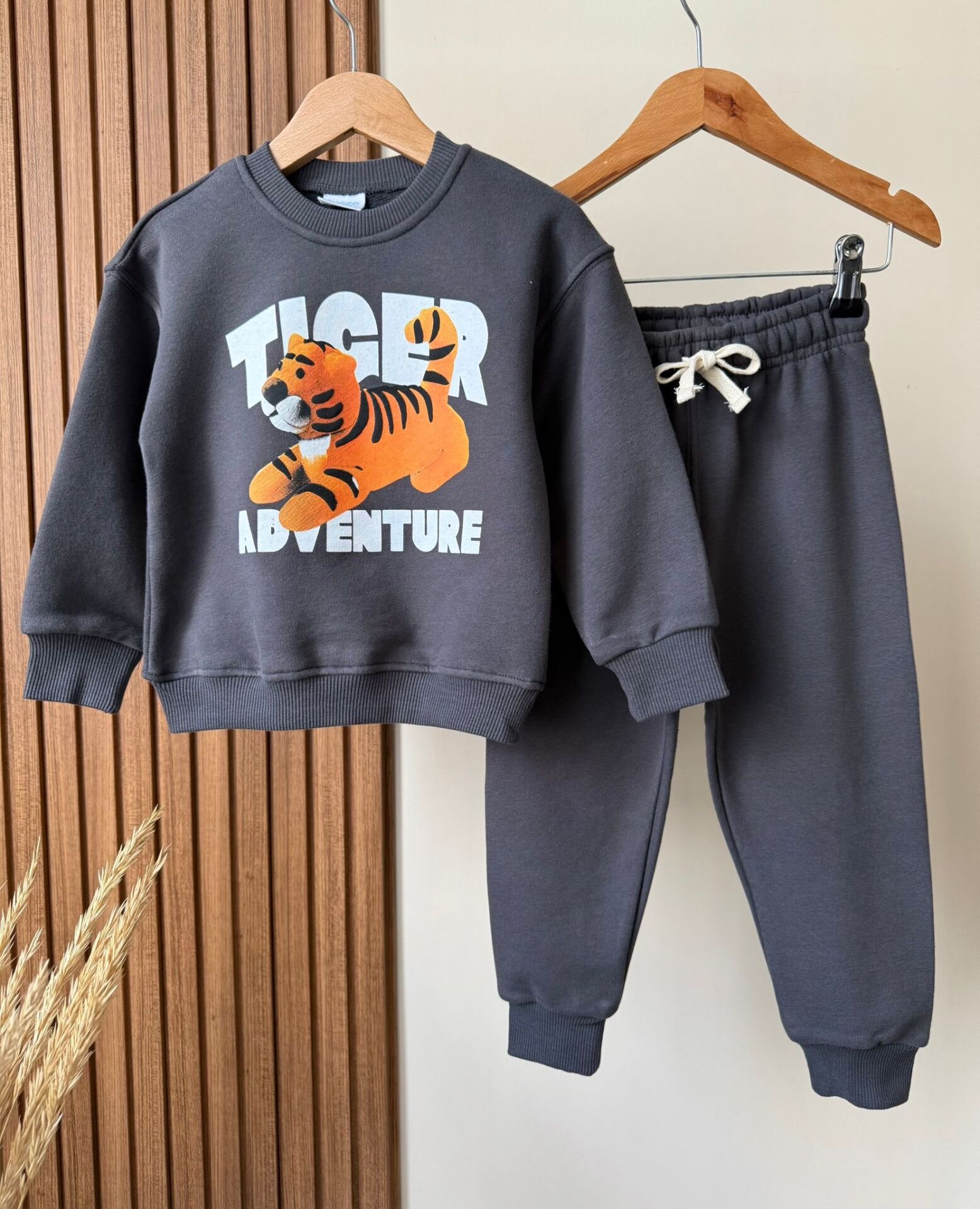 Tiger Antrasit Takım