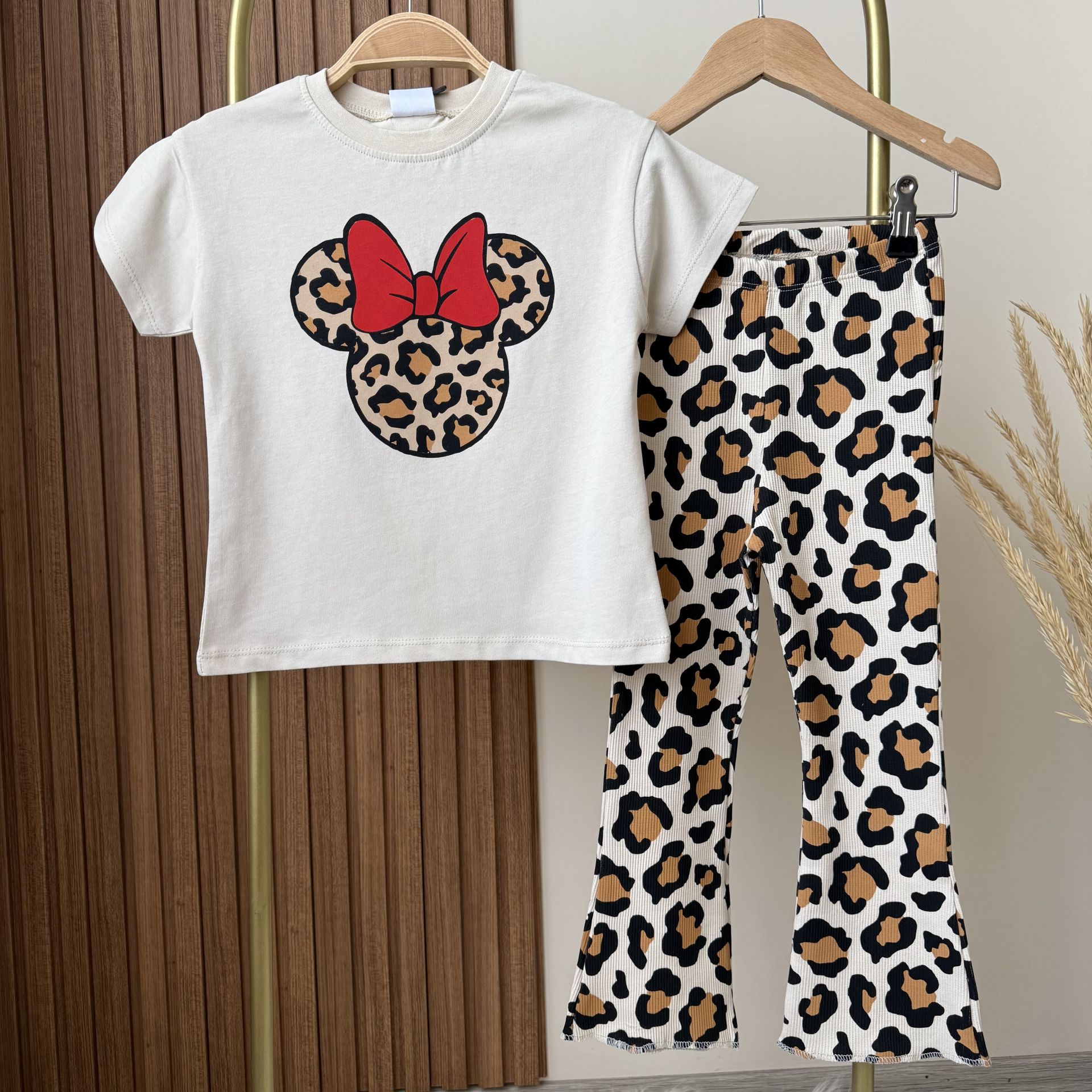 Leopar Desenli Takım