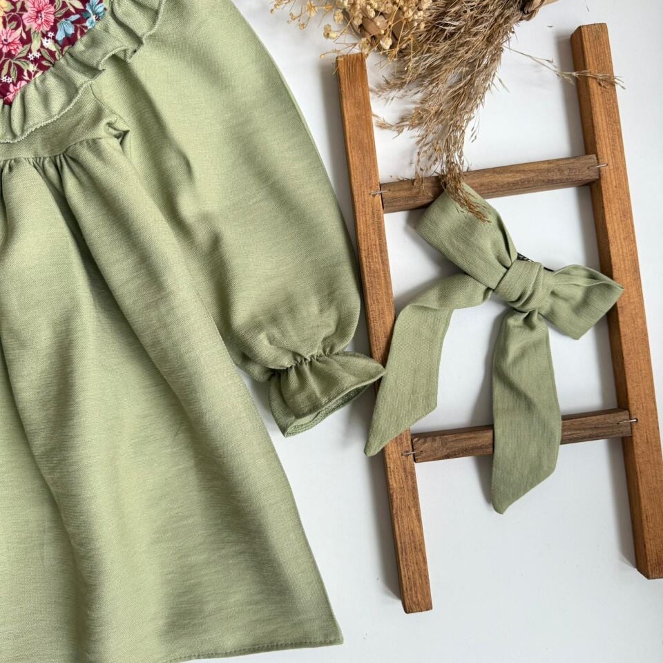 Bebe Yakalı Çicekli Elbise Yeşil (toka hediyelidir) 5-6 YAŞ