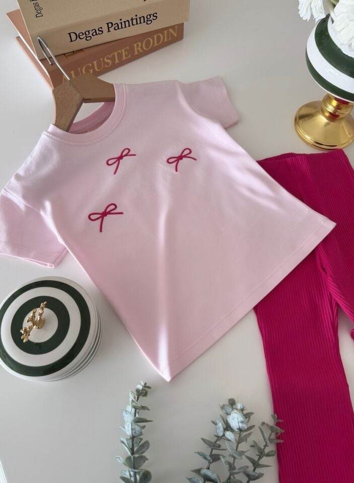 Fiyonklu Pembe Takım 2-3 YAŞ