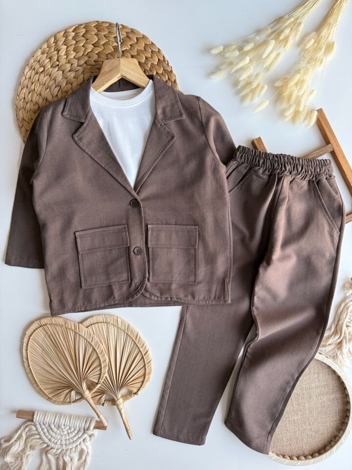 Kahve Ceketli Takım 9-10 YAŞ