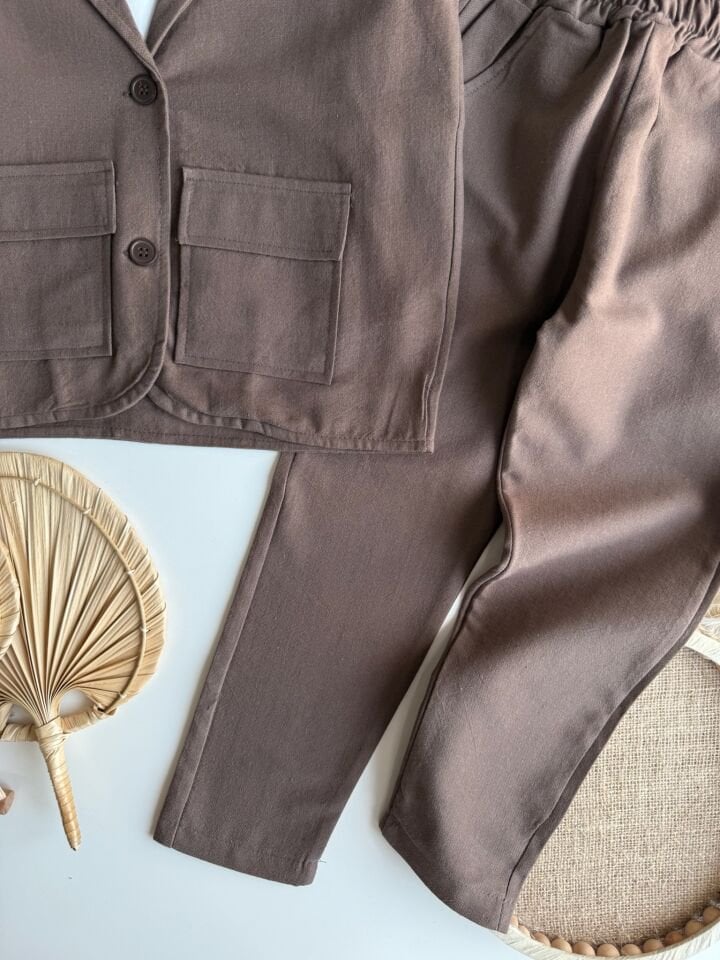 Kahve Ceketli Takım 9-10 YAŞ