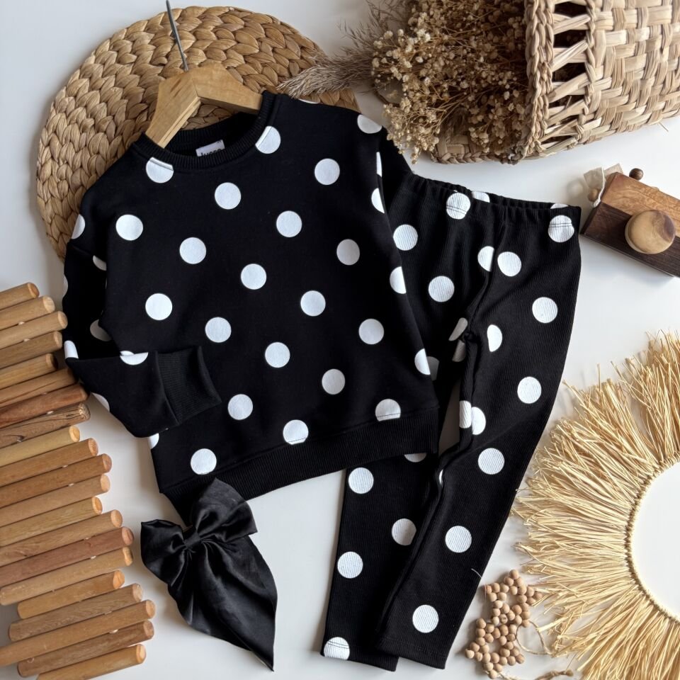 Siyah Puantiye Baskılı Takım 7-8 YAŞ