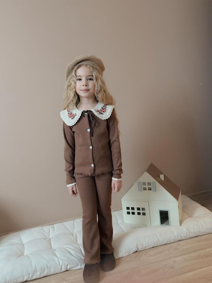 Bebe Yaka Kahve Takım 9-10 YAŞ