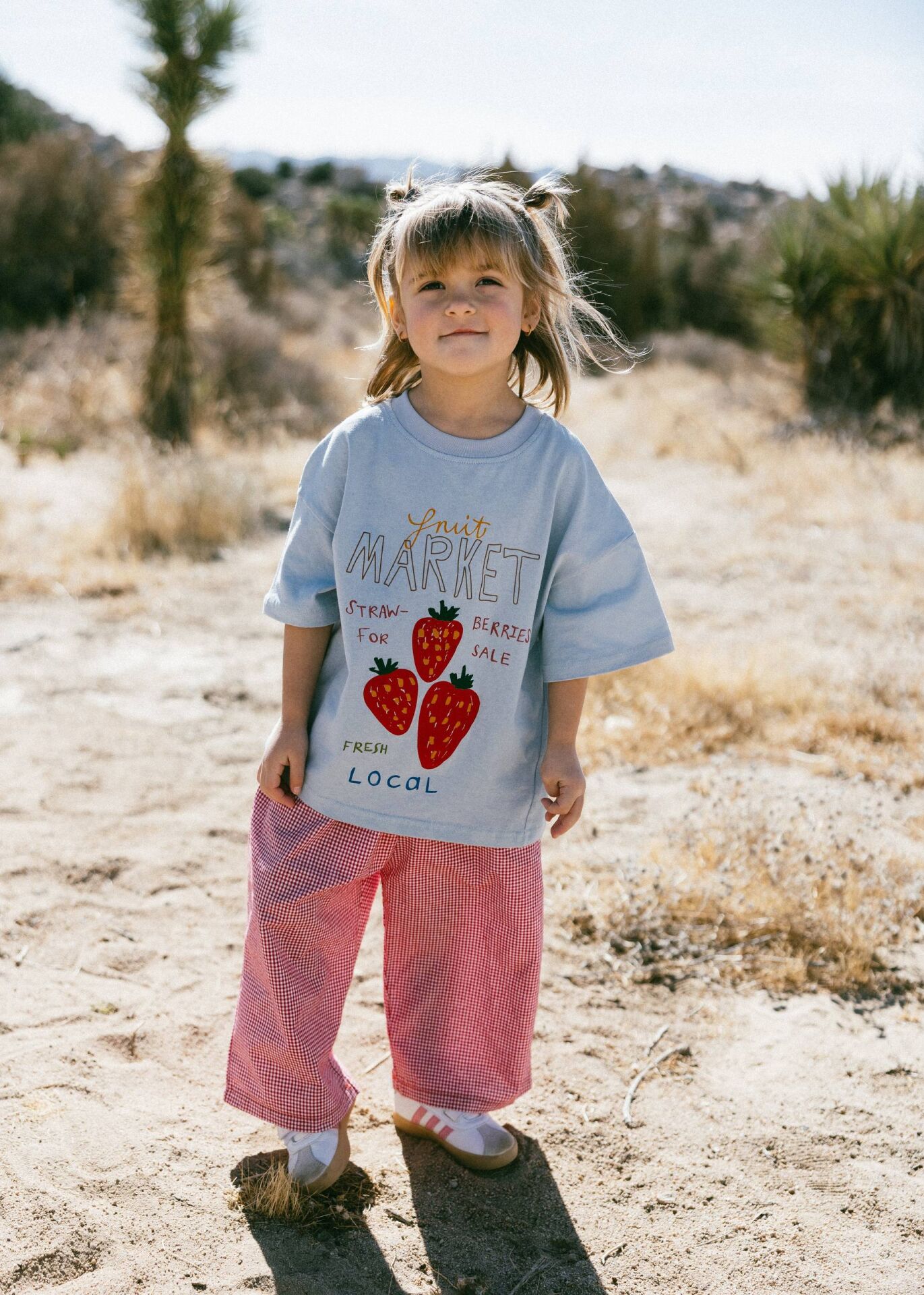 Çilek Baskılı Dokuma Takım 4-5 YAŞ