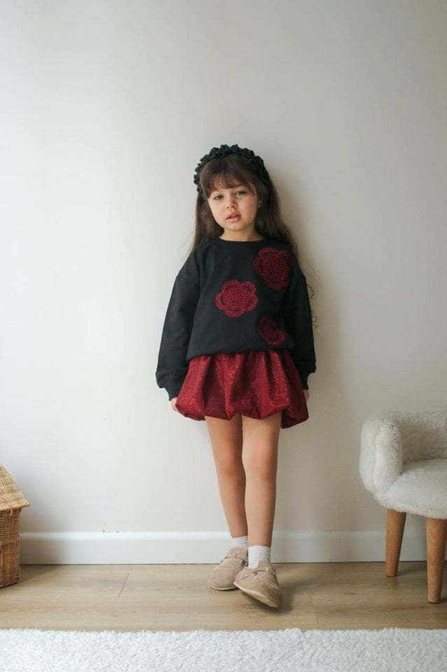 Çiçek Desenli Etekli Takım 4-5 YAŞ