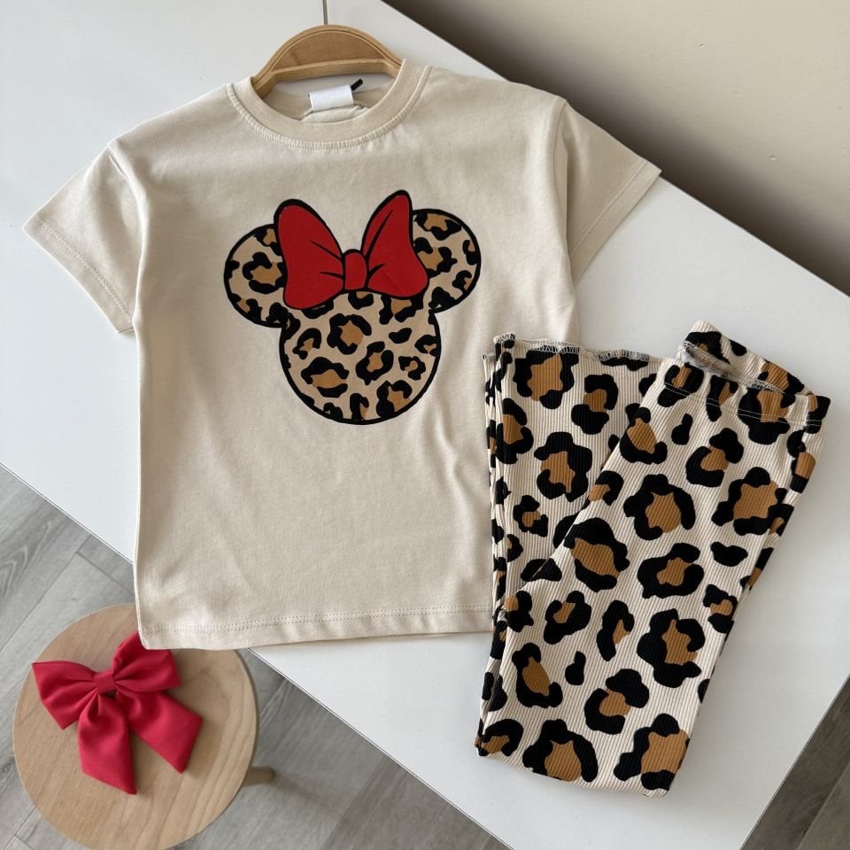 Leopar Desenli Takım