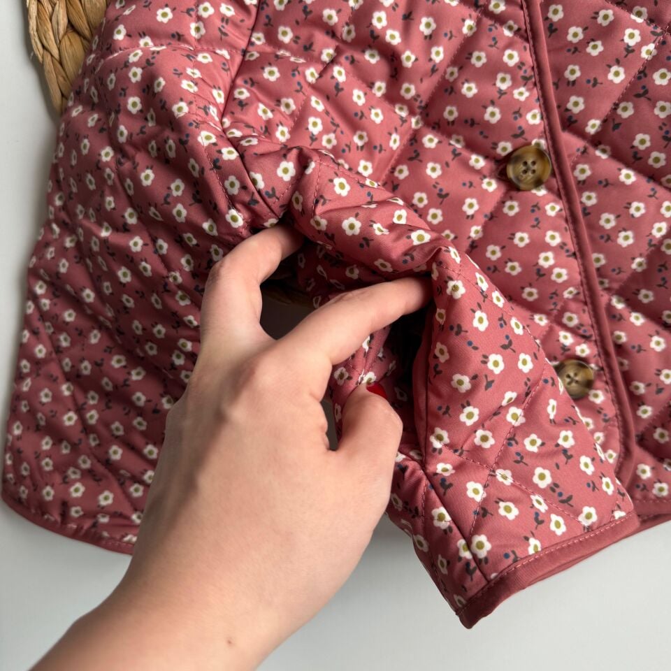 Kapitone Ceket 7-8 YAŞ