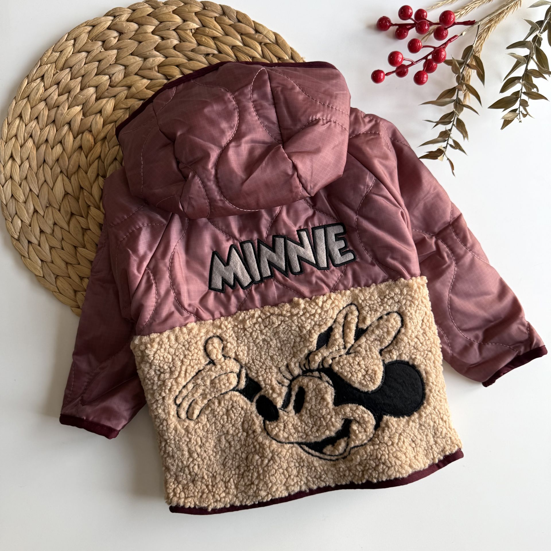 Minnie İşlemeli Mont
