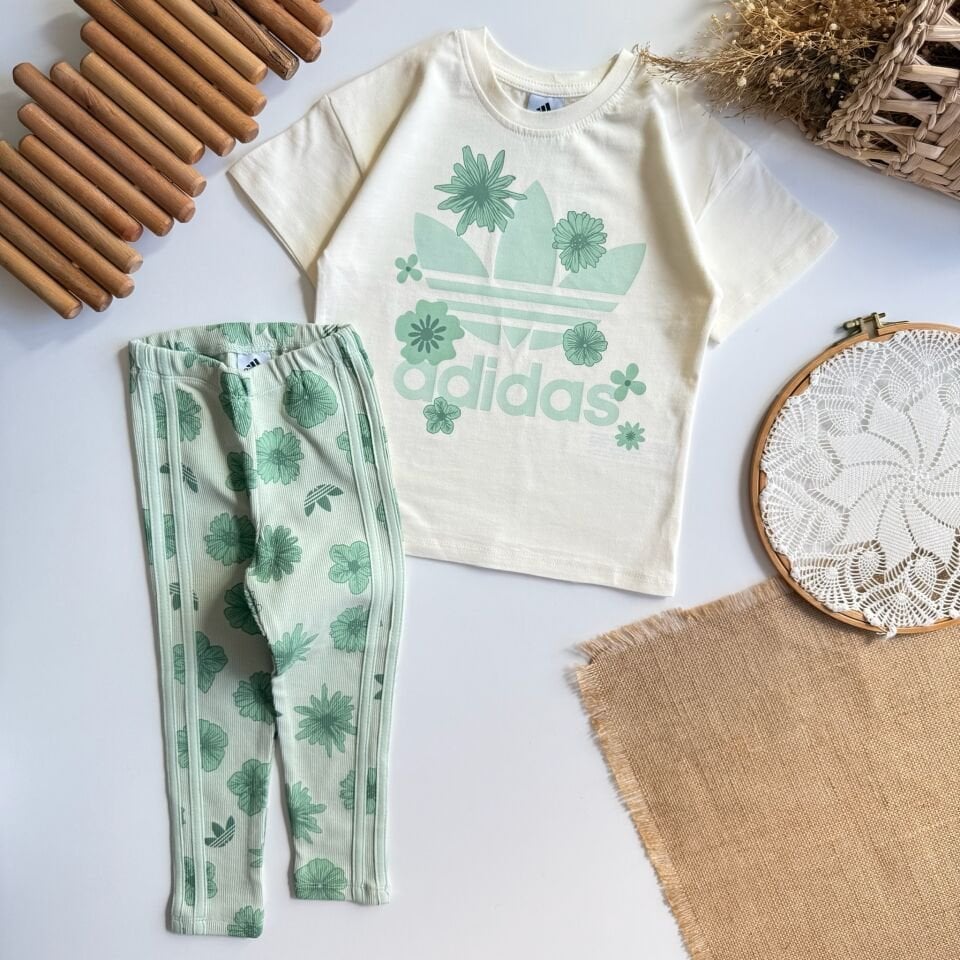 Ads Çicekli Yeşil Takım 7-8 YAŞ