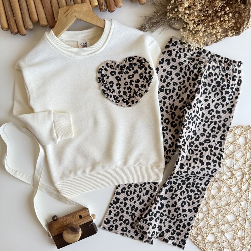 Leopar Desenli Takım 4-5 YAŞ