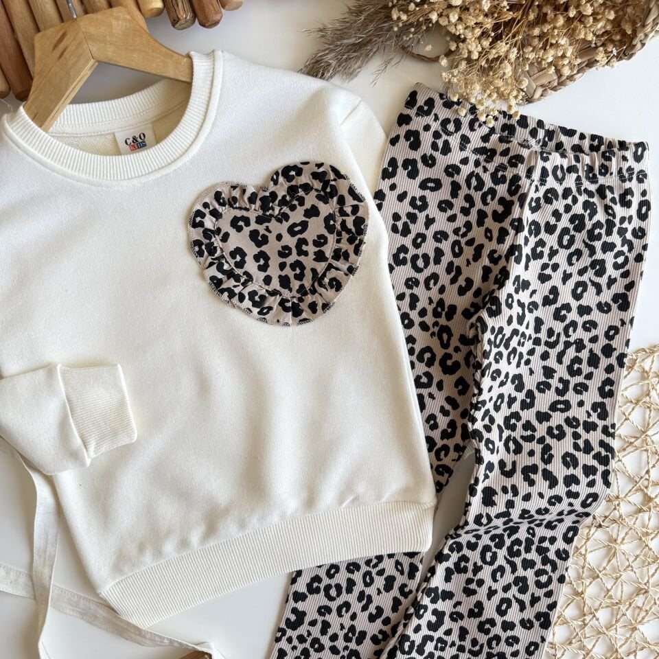 Leopar Desenli Takım