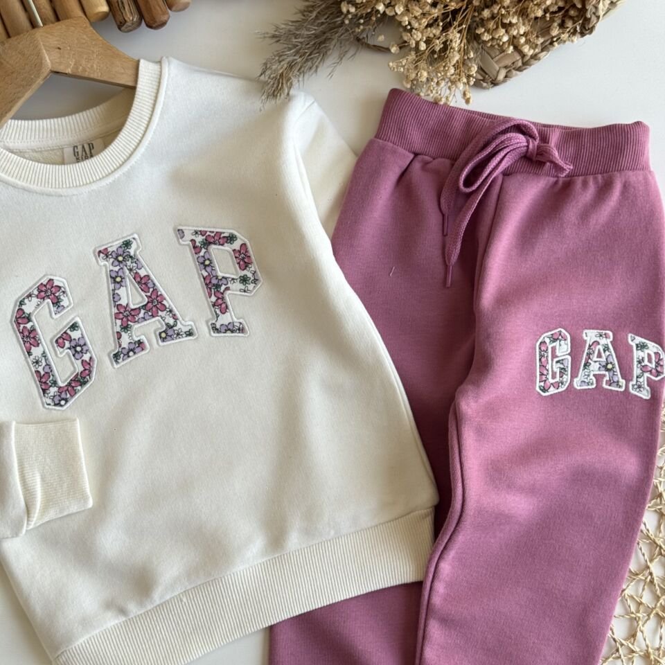 Çicek Desenli Takım 7-8 YAŞ