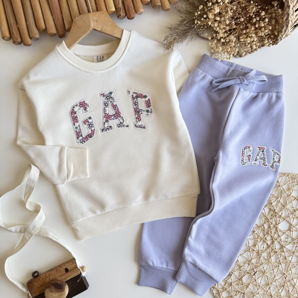 Çicek Desenli Takım 7-8 YAŞ