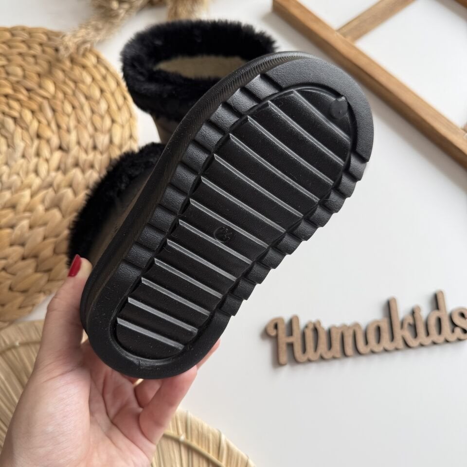 Su Geçirmez Kürklü Bot