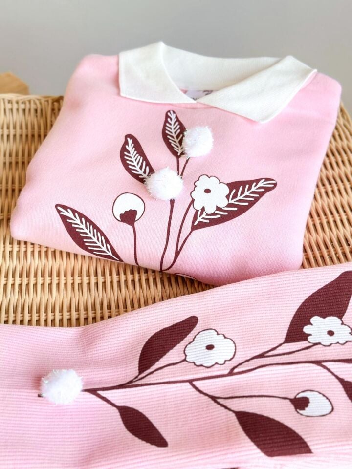 Yaka Detaylı Çicekli Takım 7-8 YAŞ