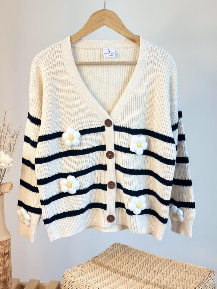 Triko Çicekli ANNE  Hırka Adet