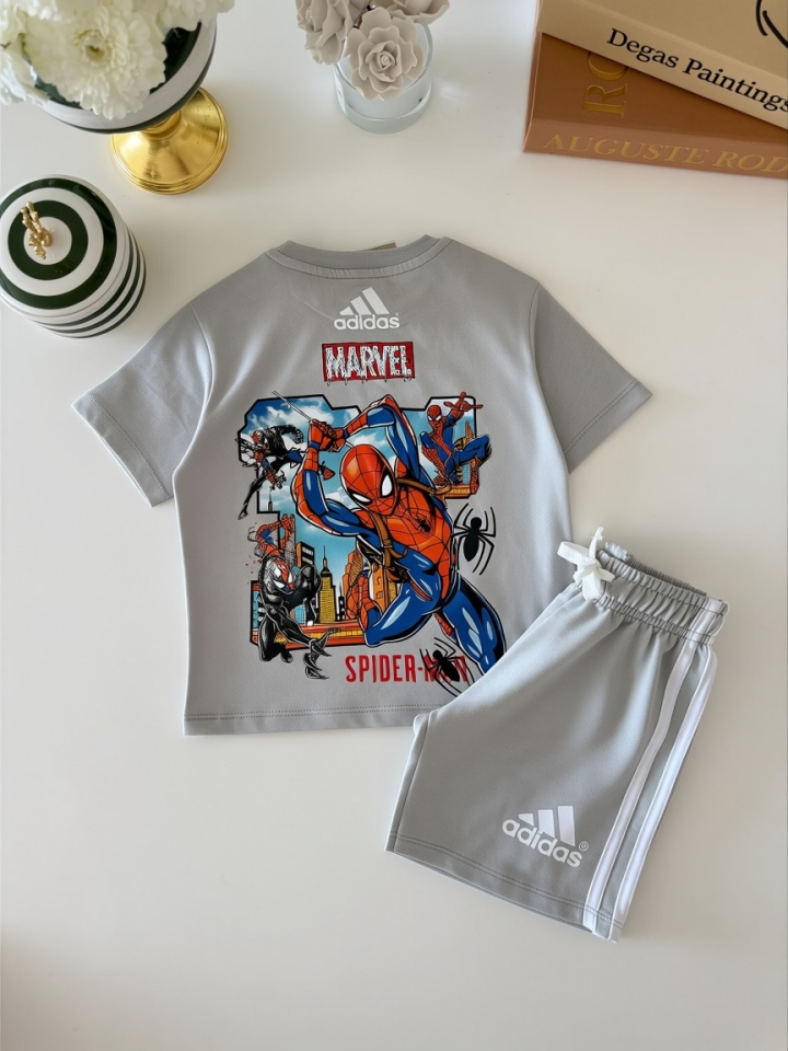 Marvel Baskılı Gri Takım 7-8 YAŞ