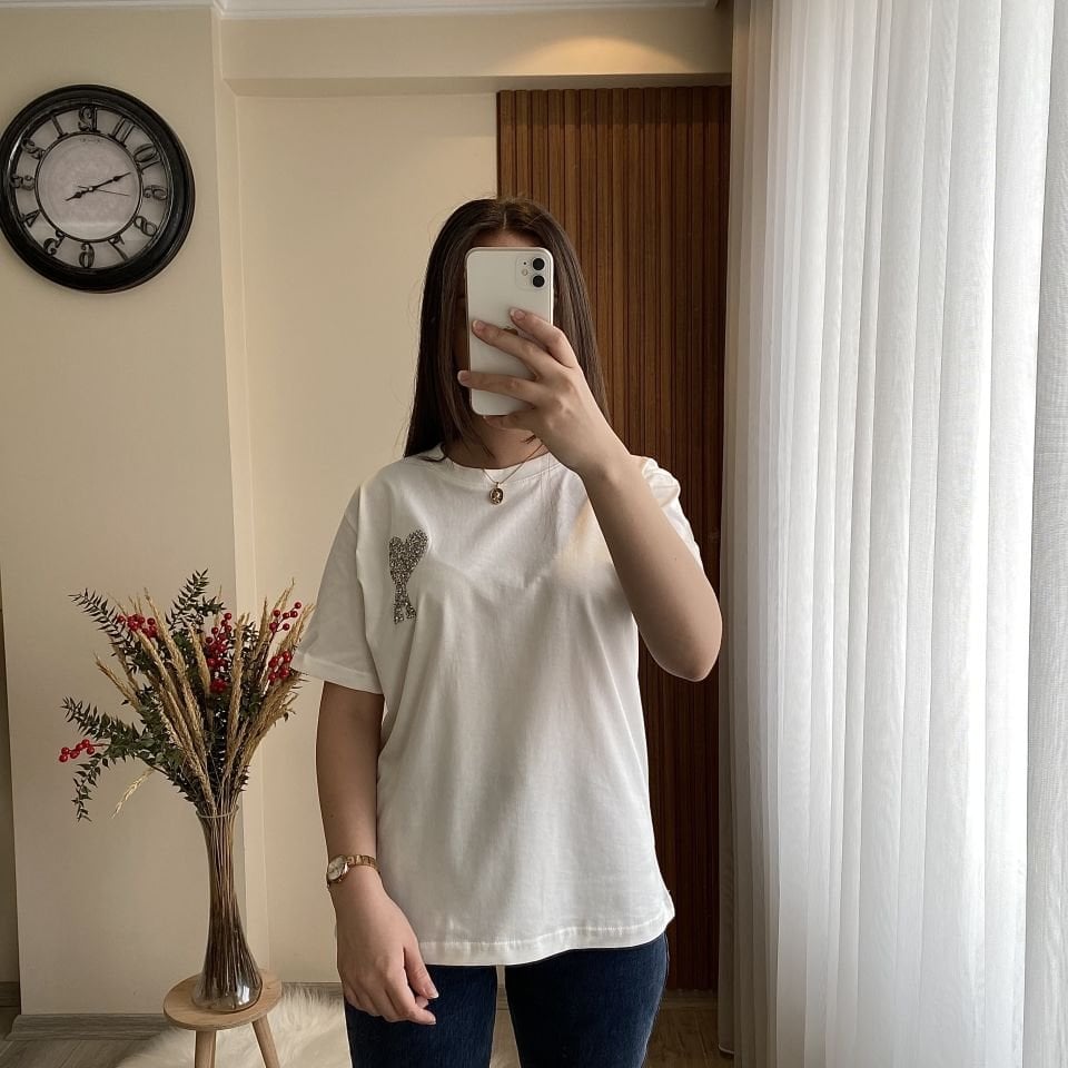 AMİ Beyaz Taşlı Tshirt