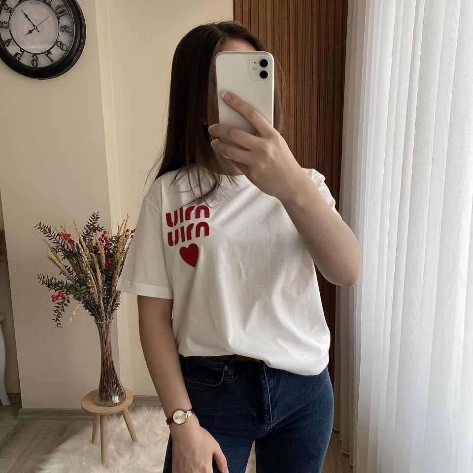 Mıu Mıu Kalp Detaylı Tshirt