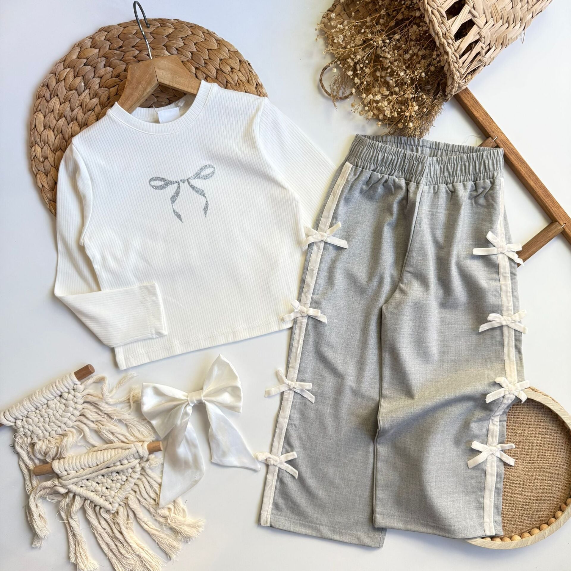 Fiyonklu Gri Takım 11-12 YAŞ