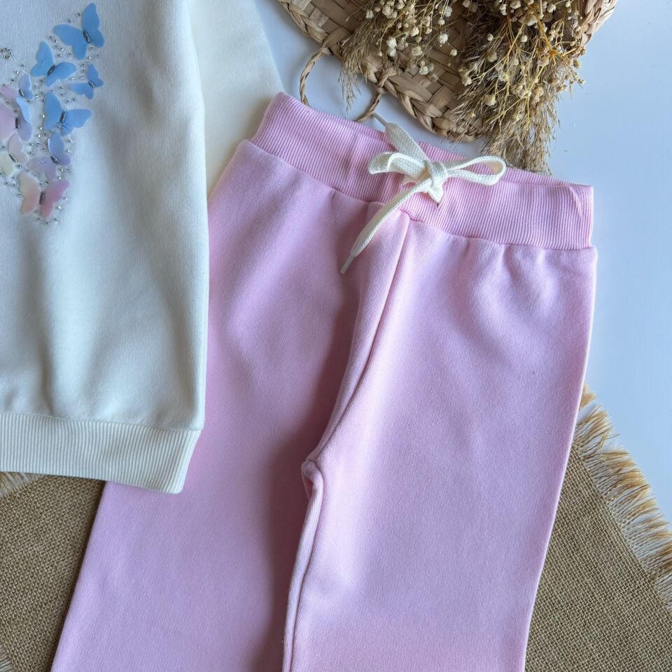 Kelebekli Pembe Takım 7-8 YAŞ
