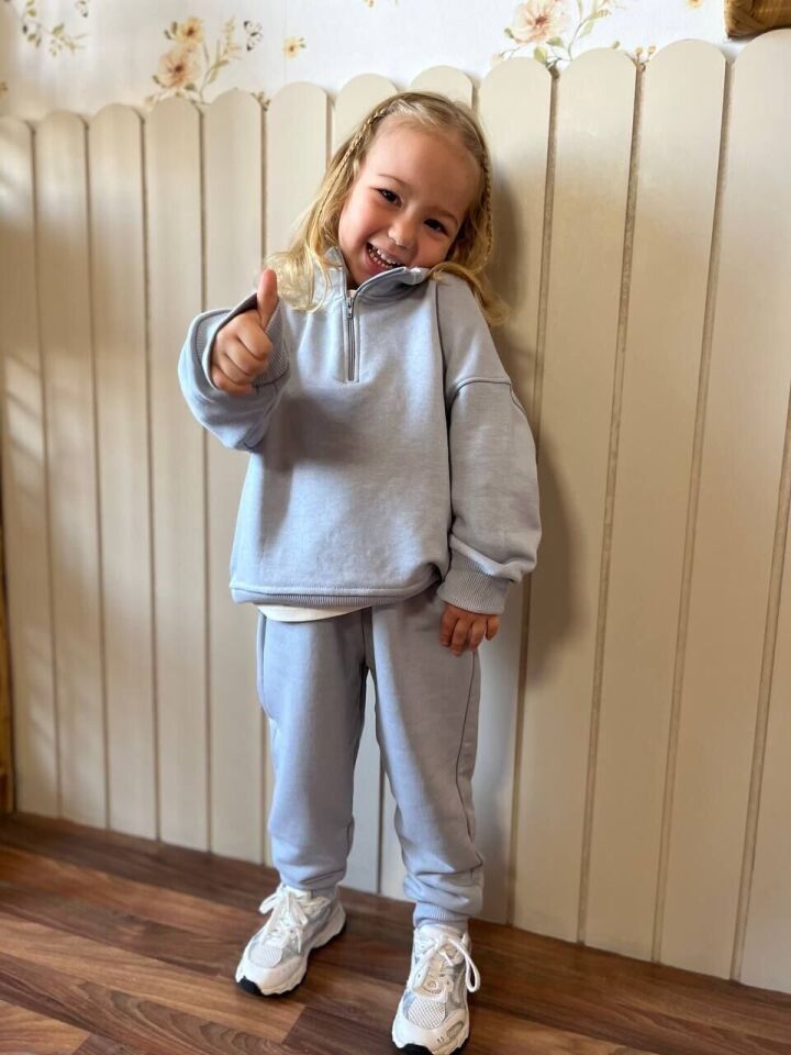 Gri Basic Takım 9-10 YAŞ