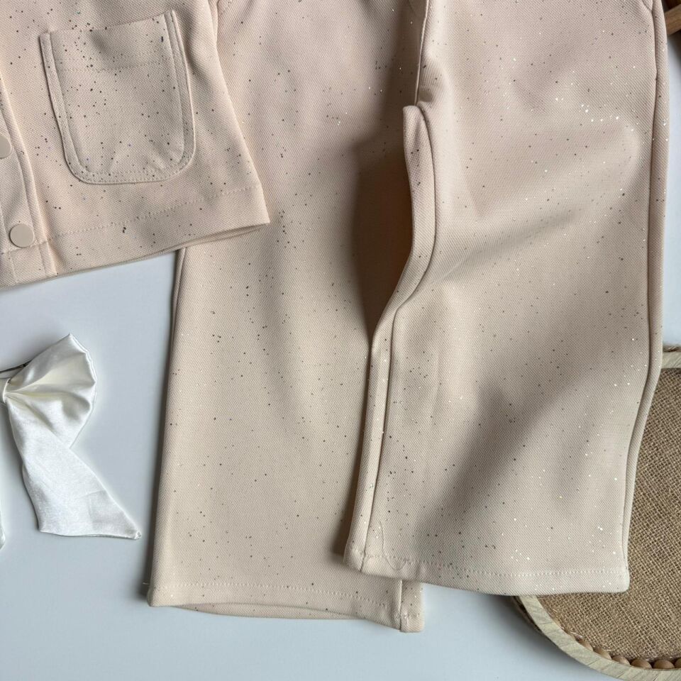 Simli Krem Fiyonklu Takım 7-8 YAŞ