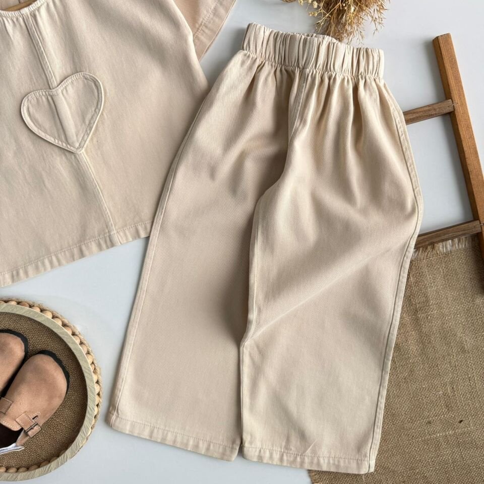 Krem Kalpli Takım 6-7 YAŞ