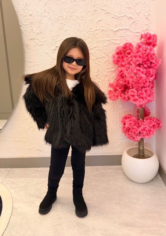 siyah Kürk 9-10 YAŞ