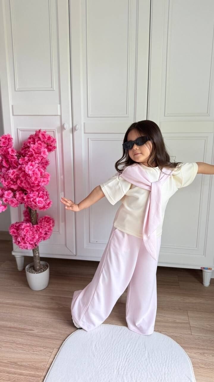 Pembe Şallı Model Takım 9-10 YAŞ