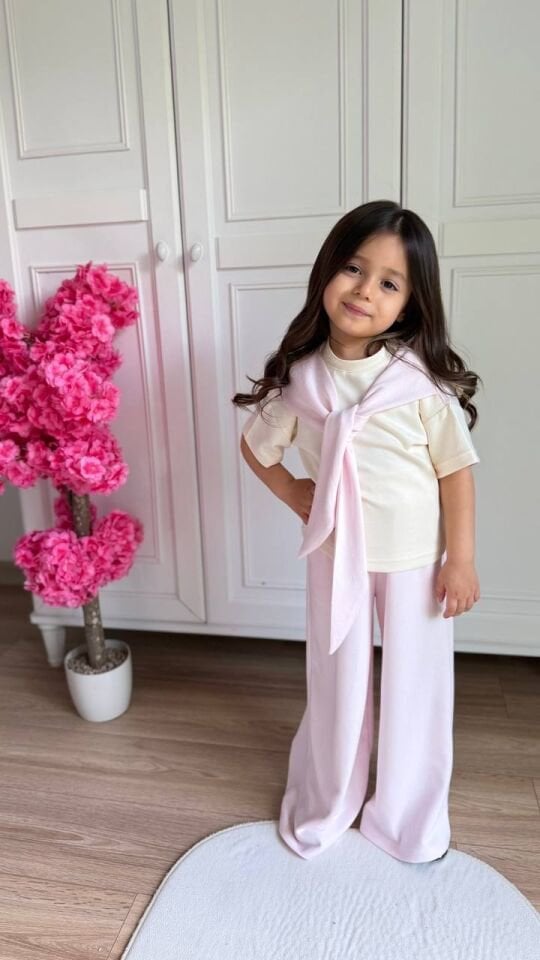 Pembe Şallı Model Takım 9-10 YAŞ