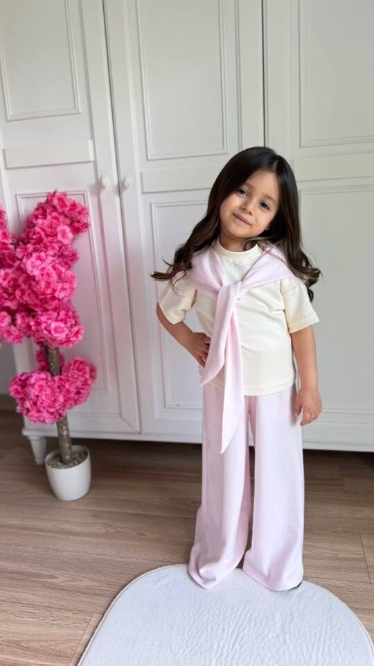 Pembe Şallı Model Takım 9-10 YAŞ