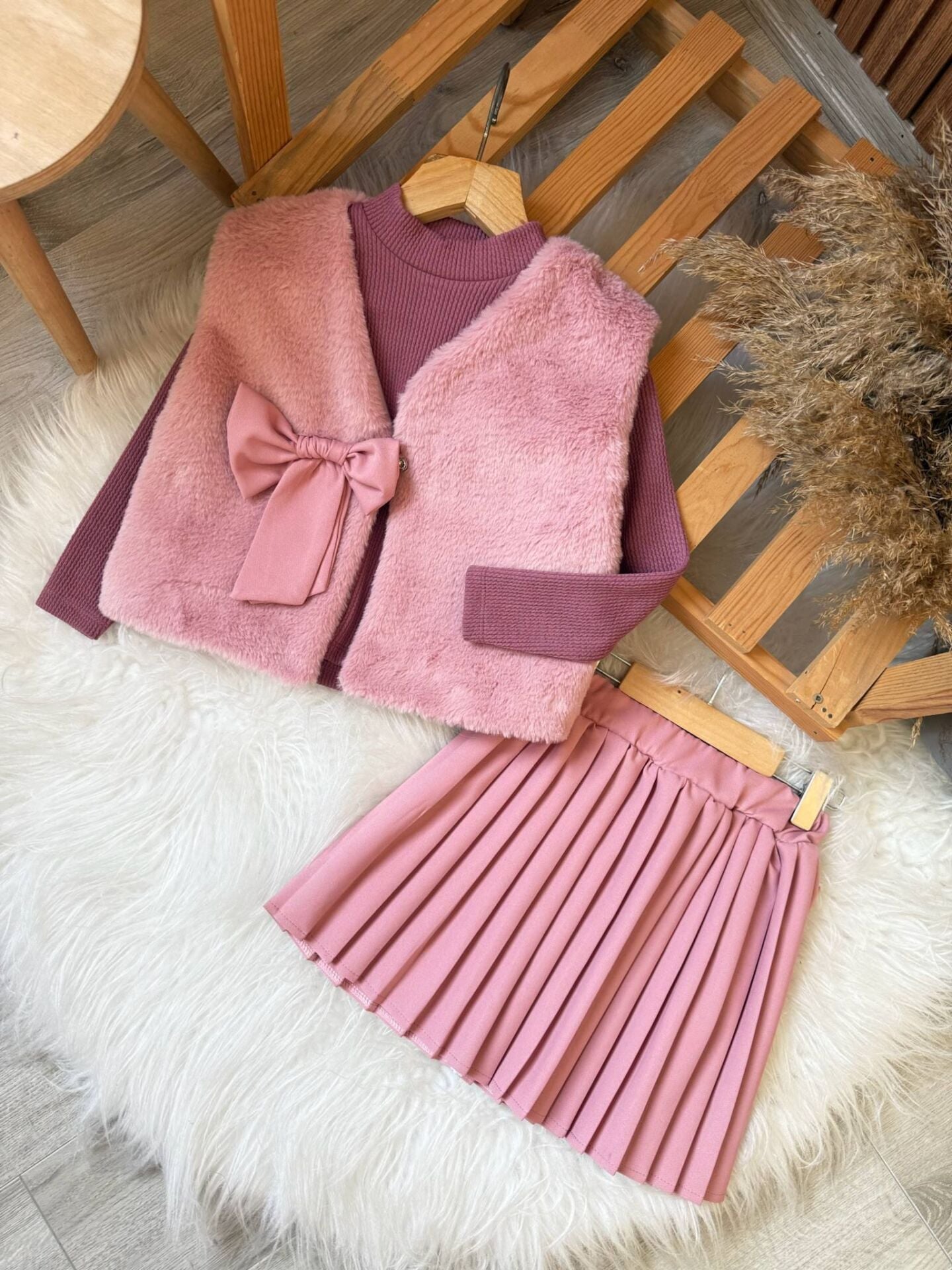 Kürklü Yelekli Takım ( 3'lüdür) 11-12 YAŞ