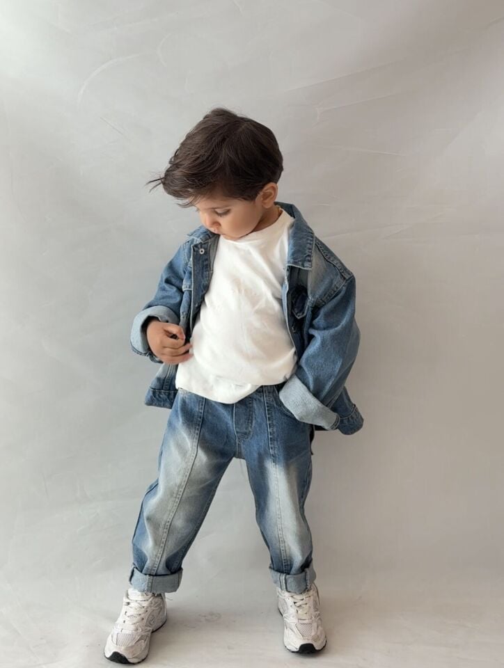 Eskitme Denim Ceketli Takım 9-10 YAŞ