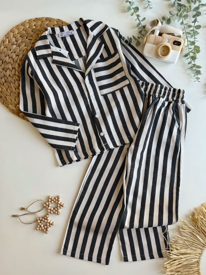Çizgili Keten Takım