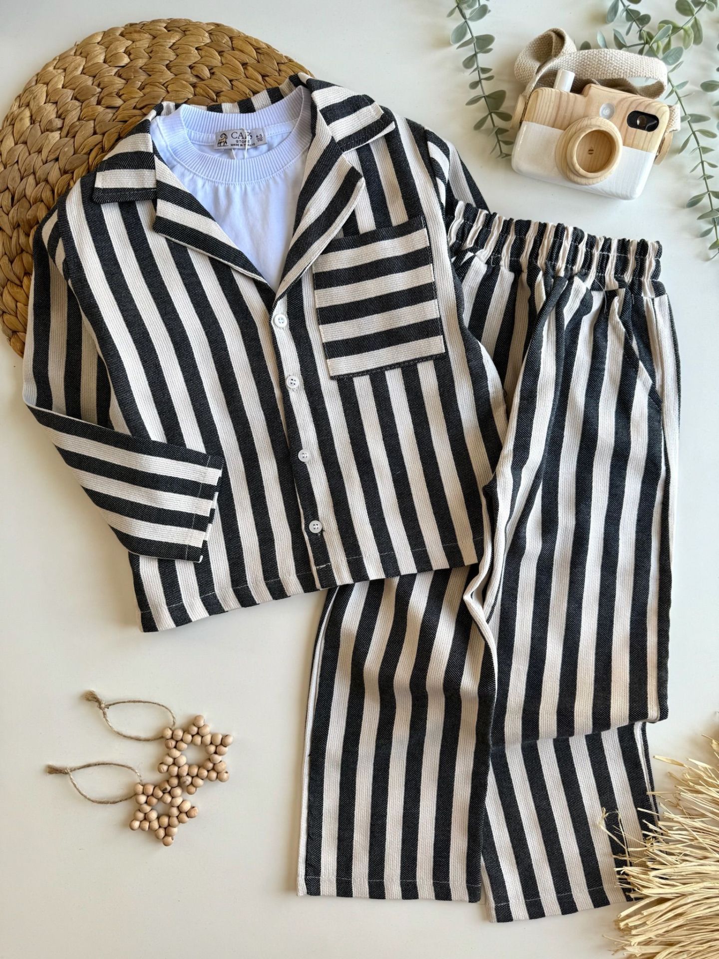 Çizgili Keten Takım