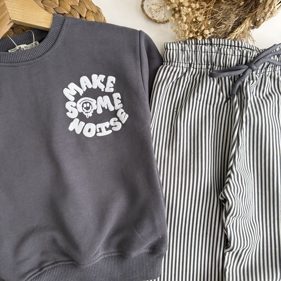 Gri Çizgili  Takım 7-8 YAŞ