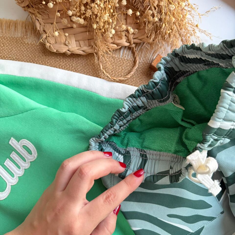 Yesil Desenli Takım 5-6 YAŞ