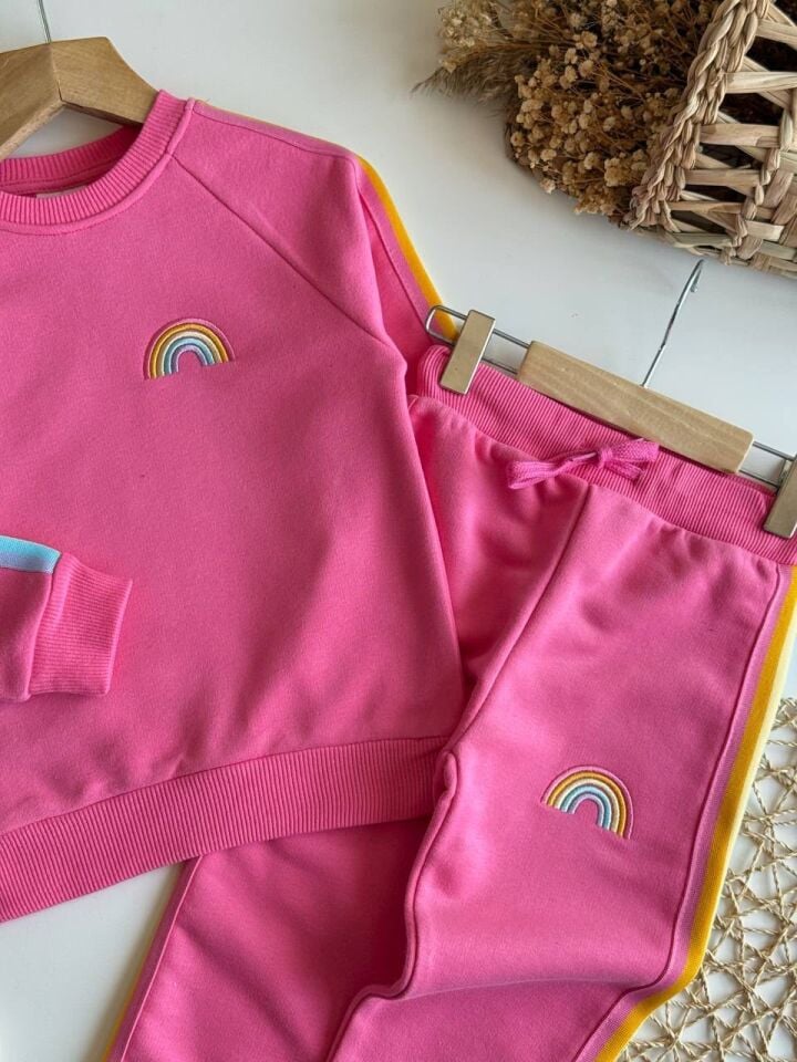 Pembe Gökkuşağı Takım 9-10 YAŞ