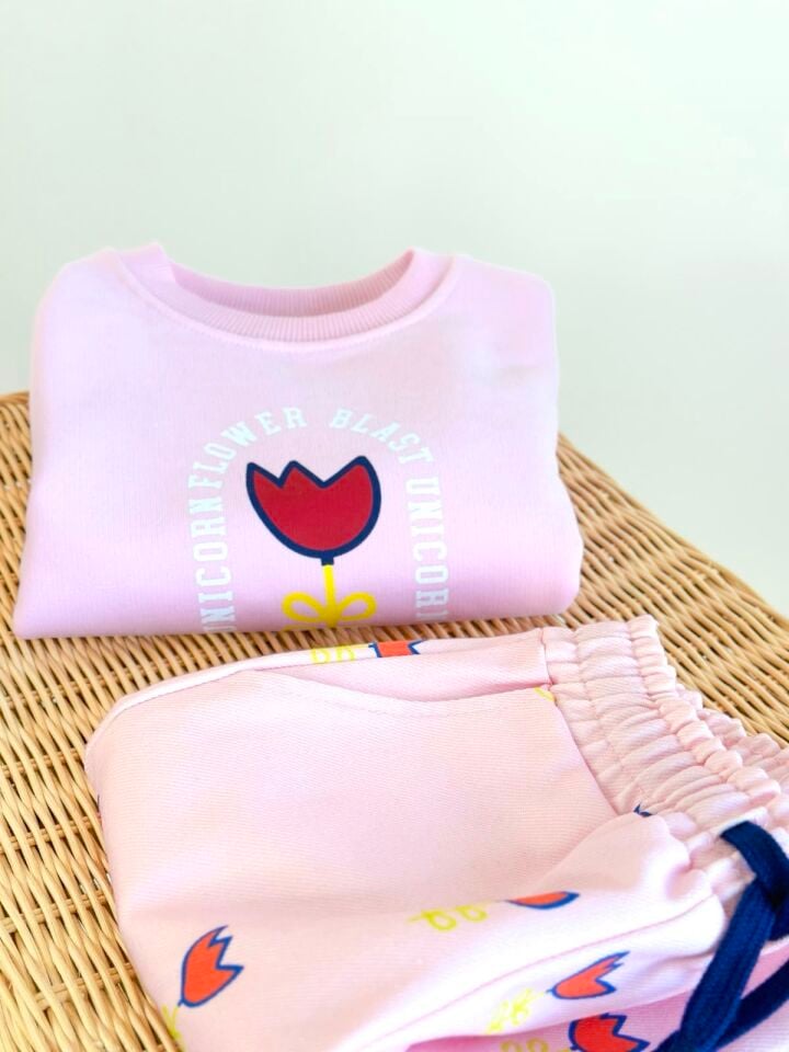 Gabardin Pantolonlu Kırmızı Takım 7-8 YAŞ