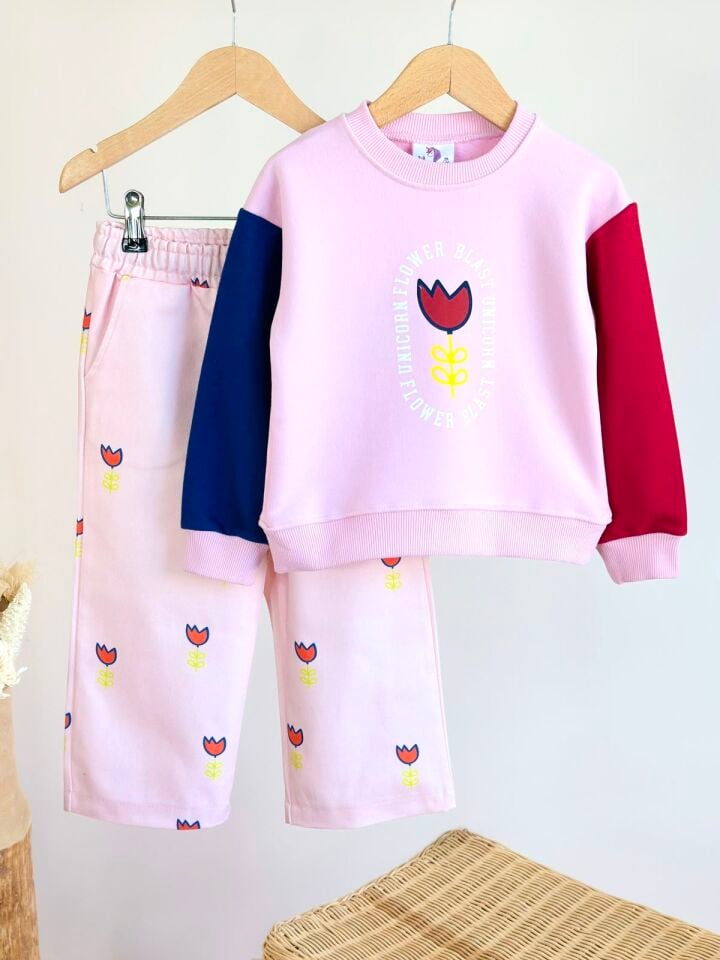 Gabardin Pantolonlu Kırmızı Takım 7-8 YAŞ