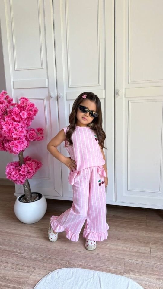 Çizgili Pembe Takım 4-5 YAŞ