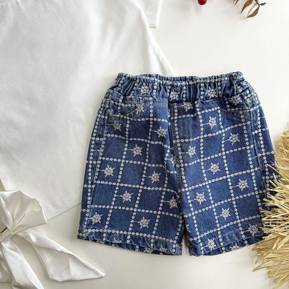 İşlemeli Kot Şort 5-6 YAŞ