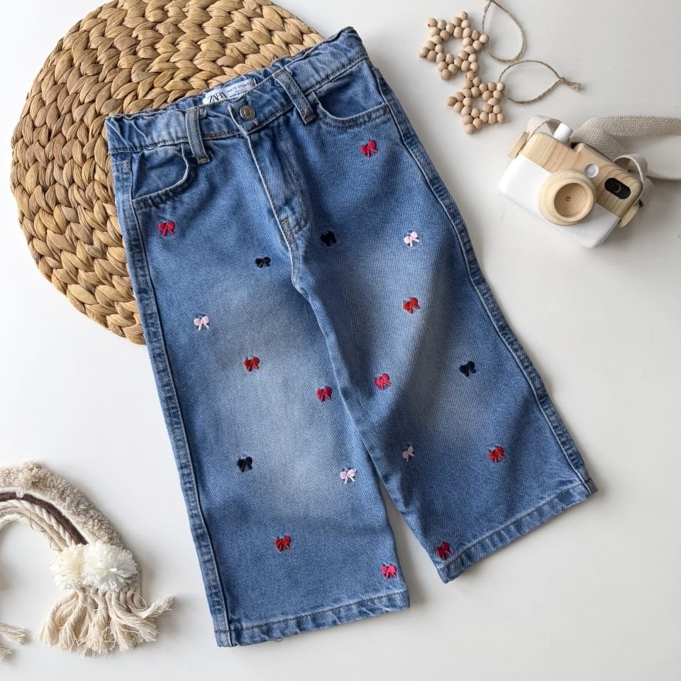 Fiyonklu Denim Jean
