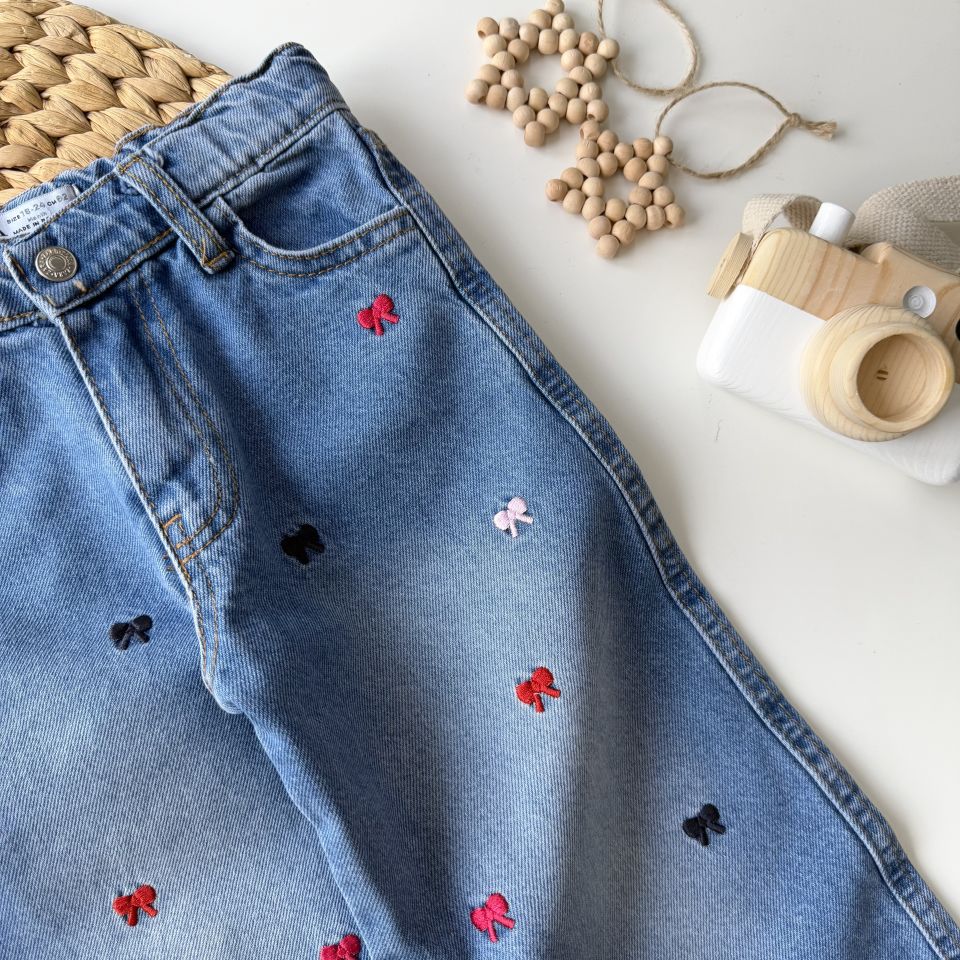 Fiyonklu Denim Jean