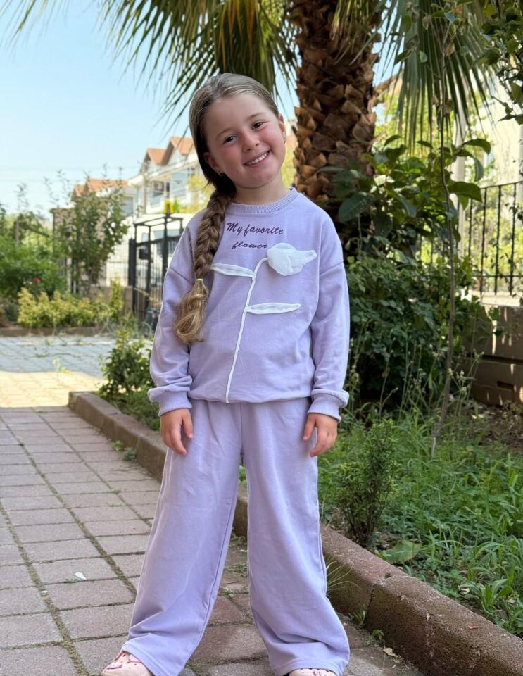 Güllü pembe takım 9-10 YAŞ