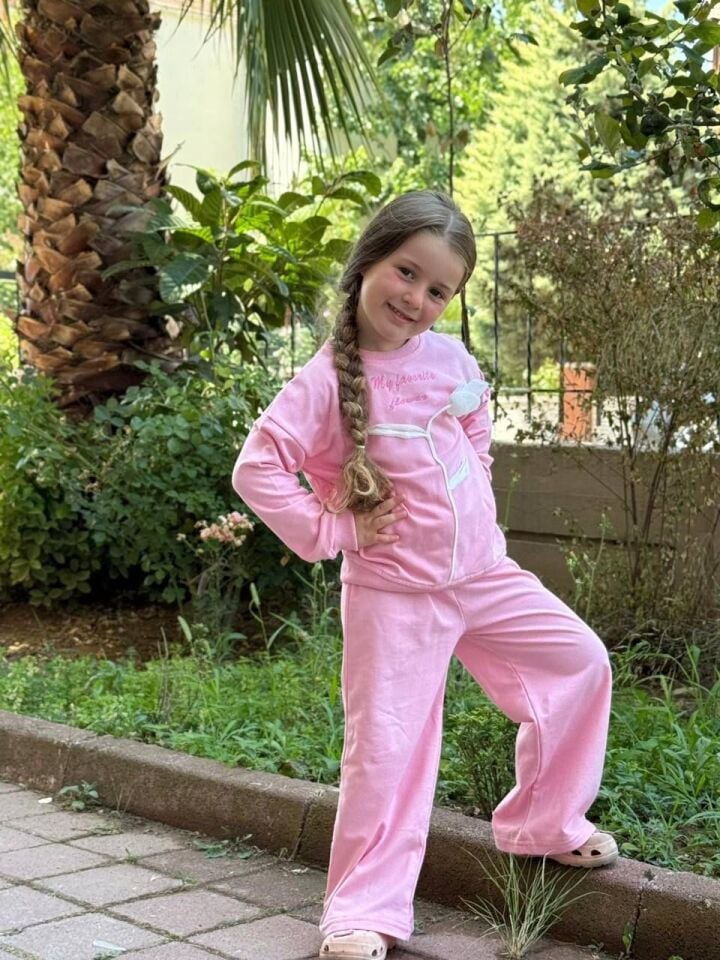 güllü pembe takım 9-10 YAŞ