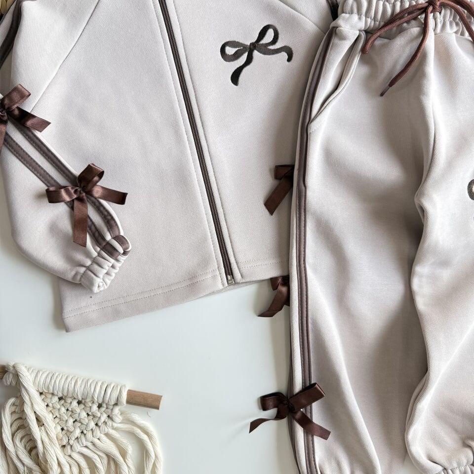 Fiyonk Detaylı Fermuar Takım 9-10 YAŞ