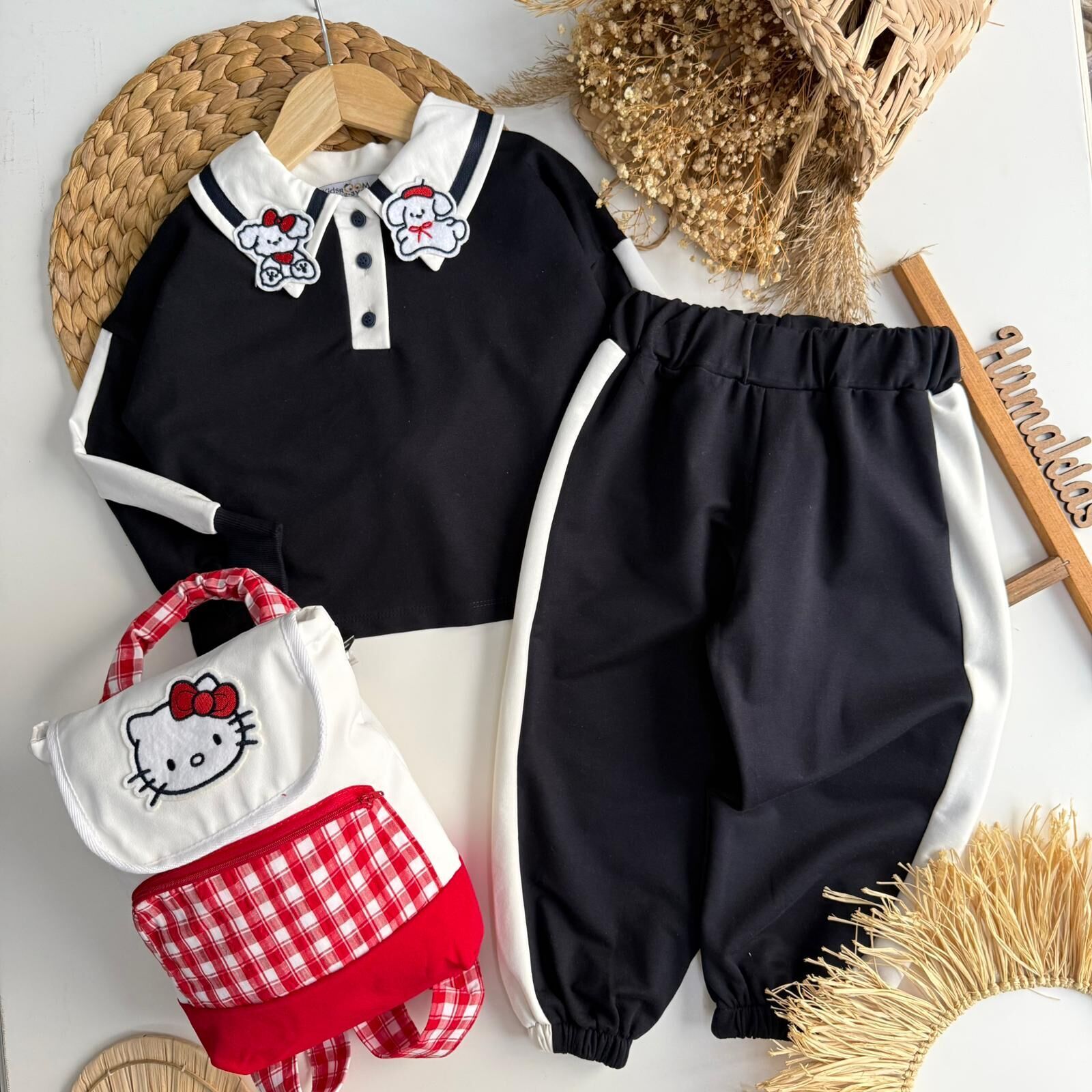 Çantalı Fiyonklu Takım 3-4 YAŞ